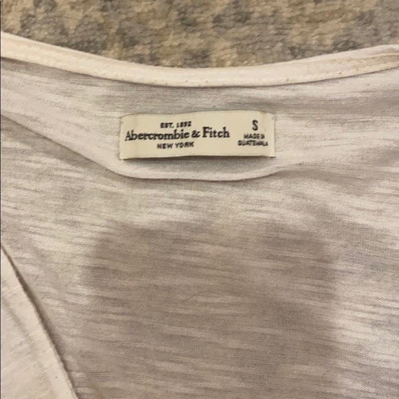 WHITE WRAP TOP - Picture 3 of 4